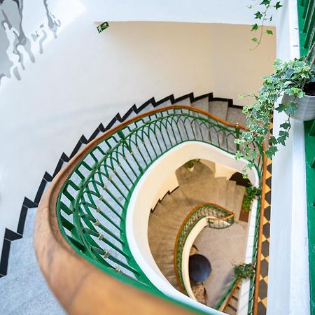 White Wolf House Hostel & Apartments Prague Extérieur photo