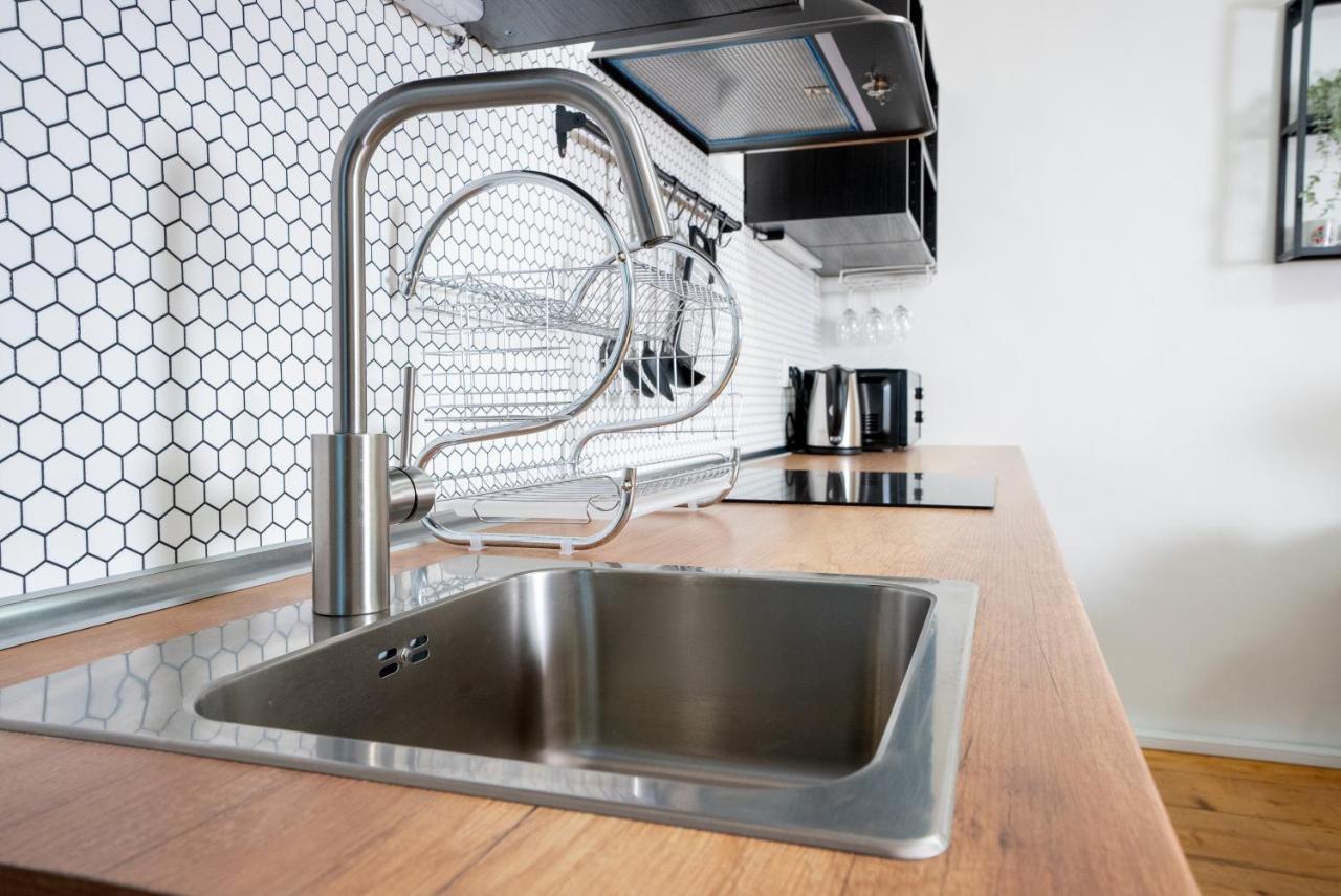 White Wolf House Hostel & Apartments Prague Extérieur photo