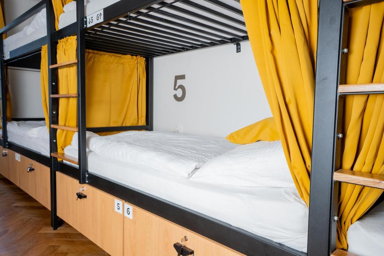 White Wolf House Hostel & Apartments Prague Extérieur photo