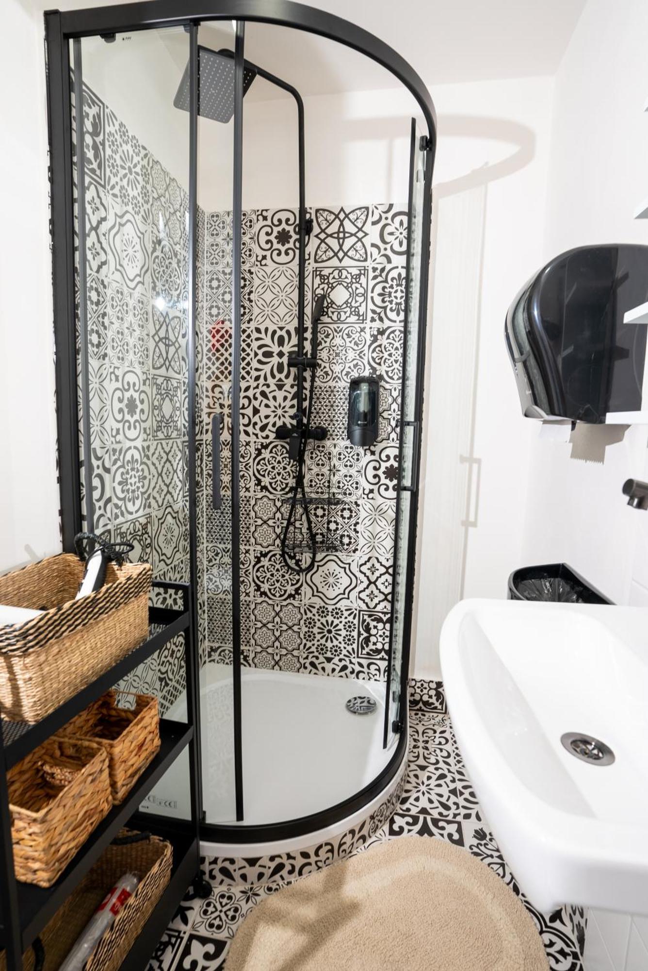 White Wolf House Hostel & Apartments Prague Extérieur photo